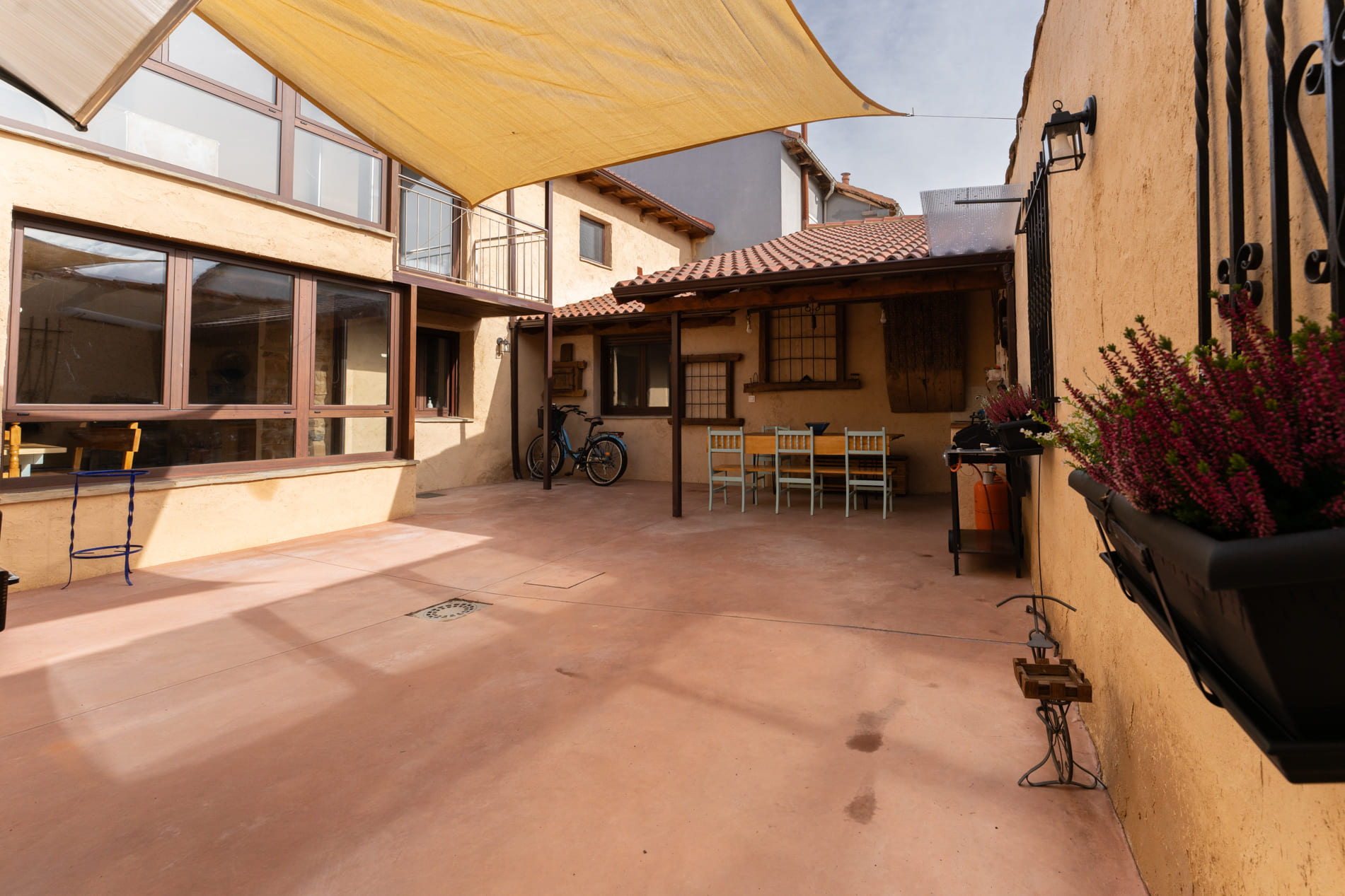 Patio interior de la casa rural